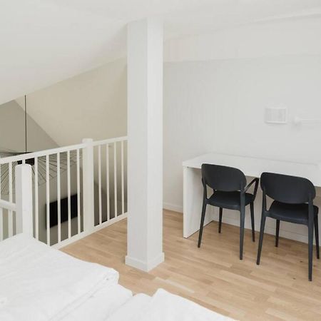 Sk67 Modern And Bright Loft With Free Parking Apartamento Lidingö Exterior foto