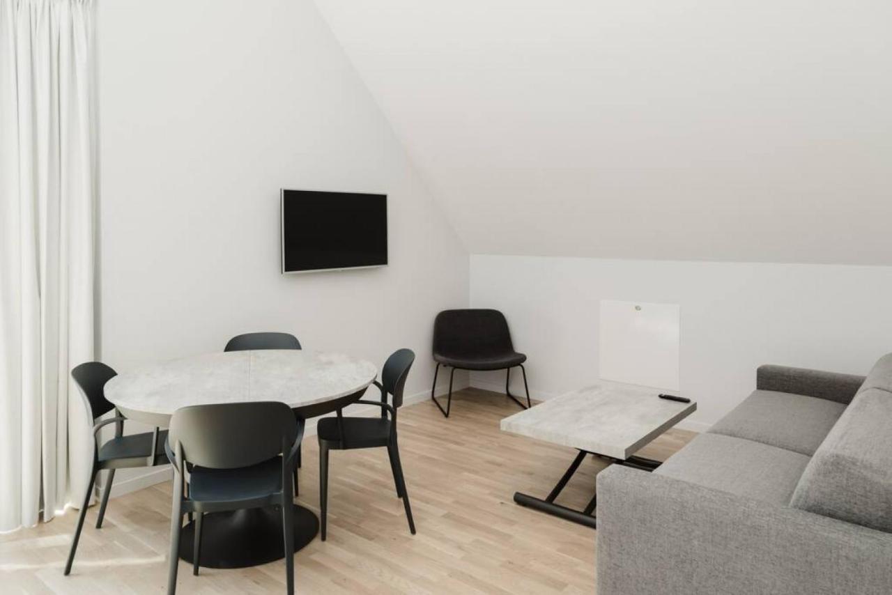Sk67 Modern And Bright Loft With Free Parking Apartamento Lidingö Exterior foto